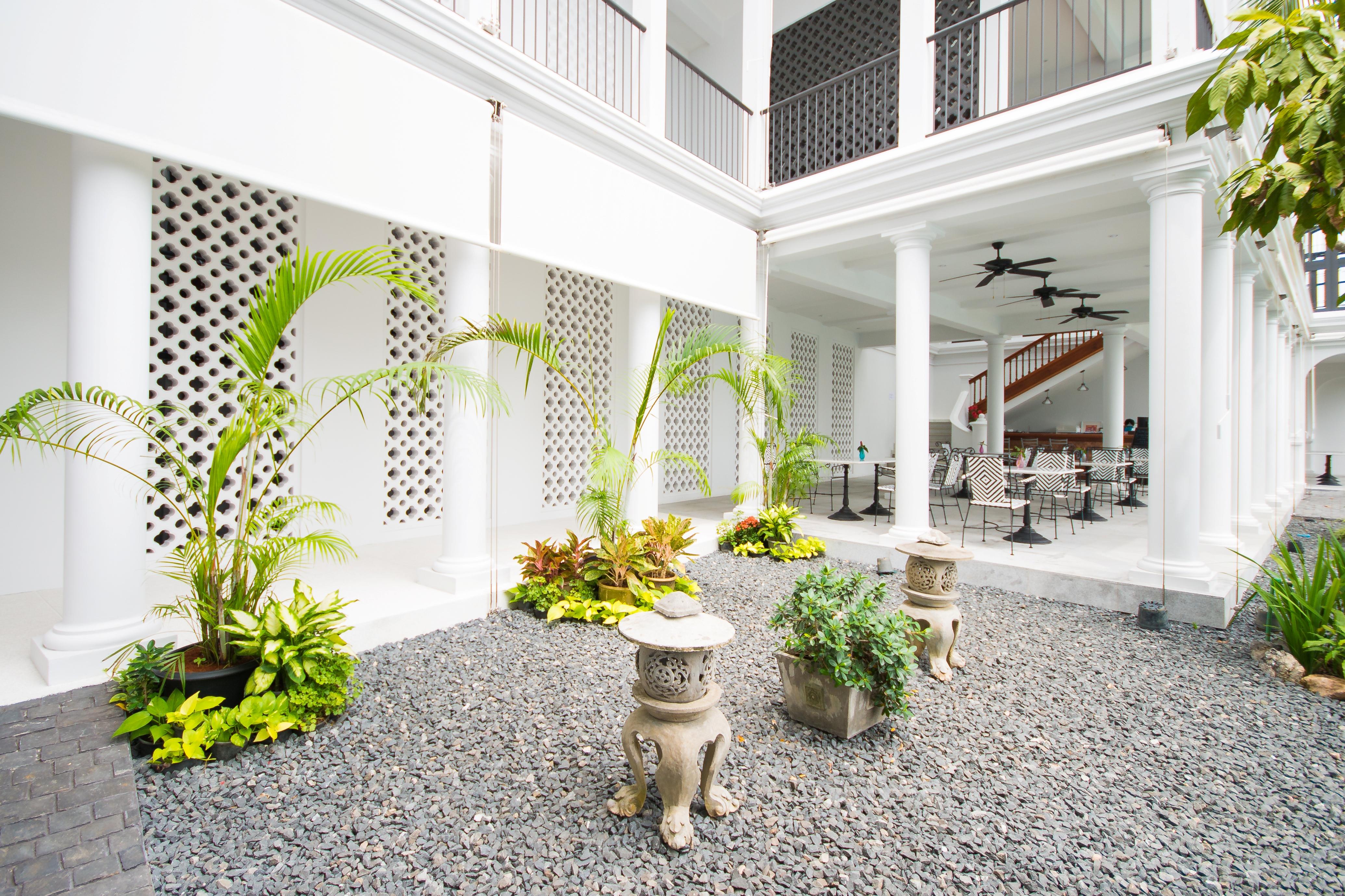 Little Nyonya 4* Phuket