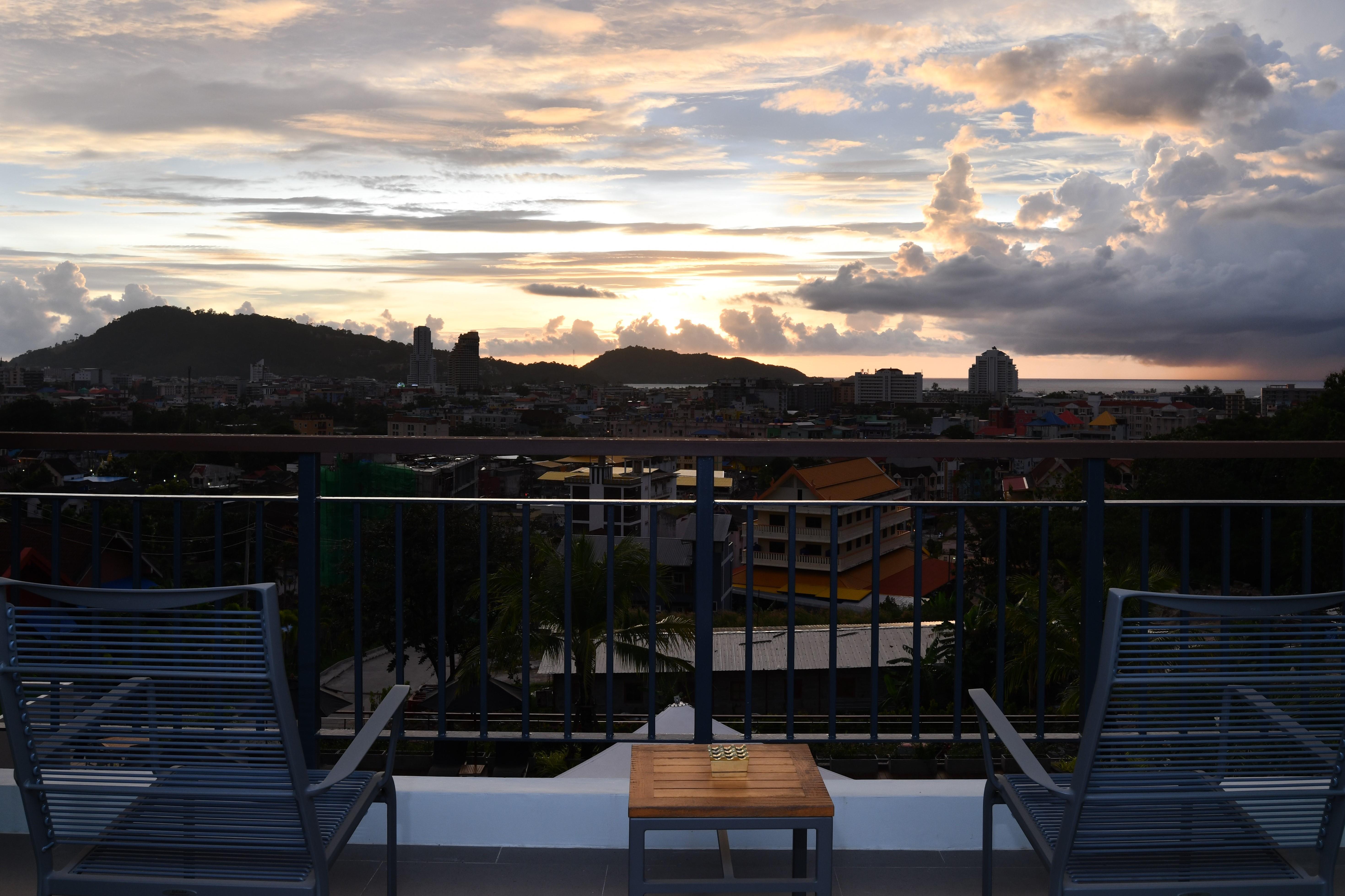 Hotel Skyview Phuket 5*