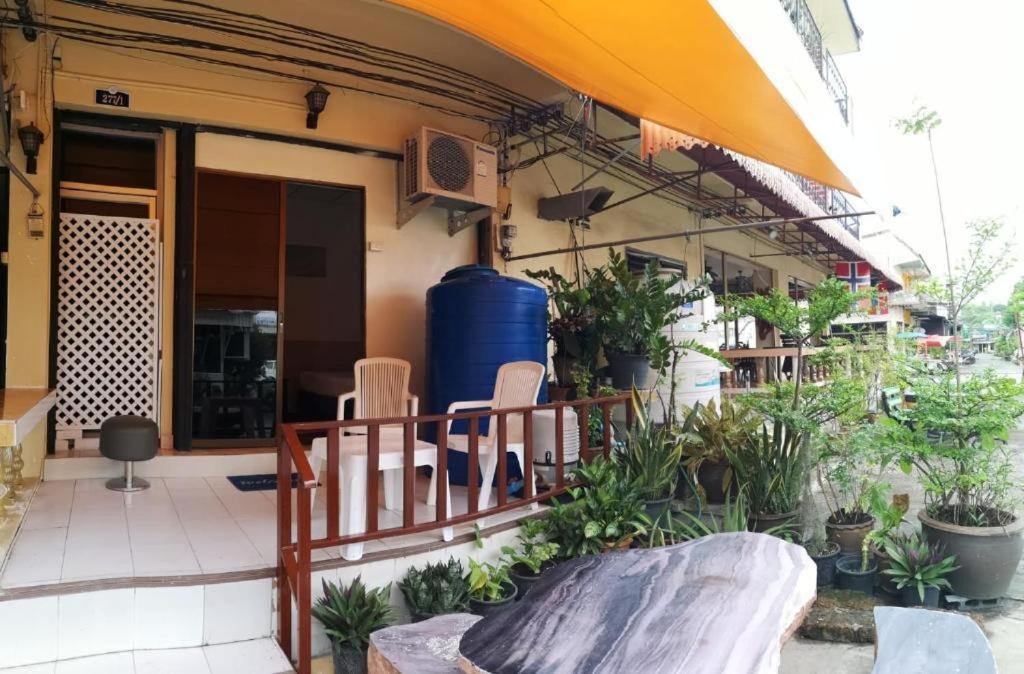 Nb House Hotel