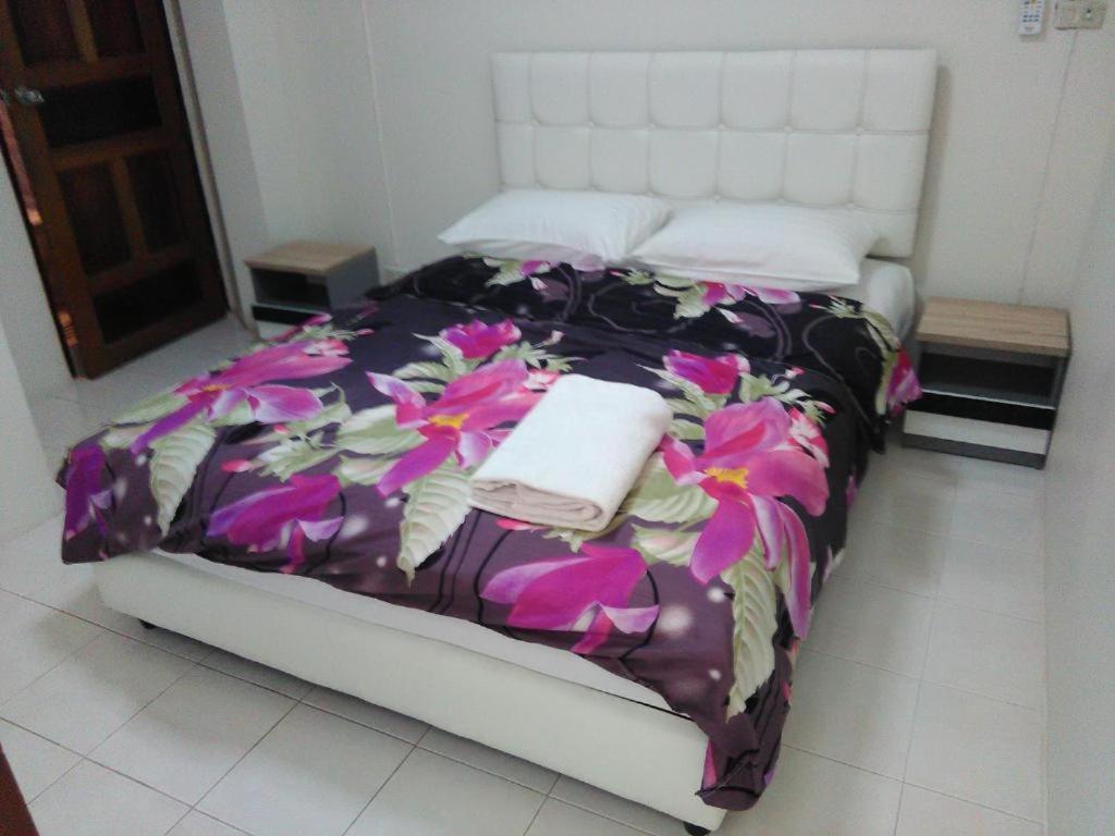 Hotel Nb House
