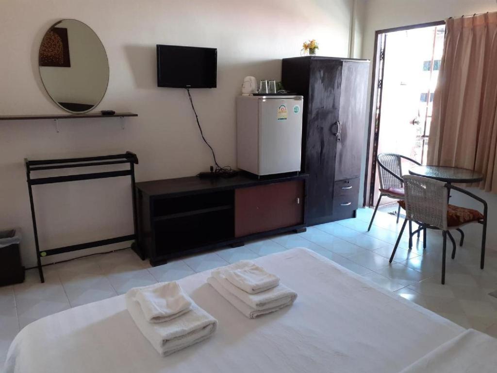 Hotel Nb House *
