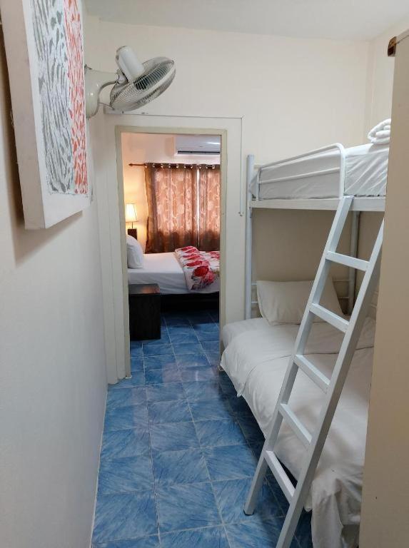 Nb House Hotel