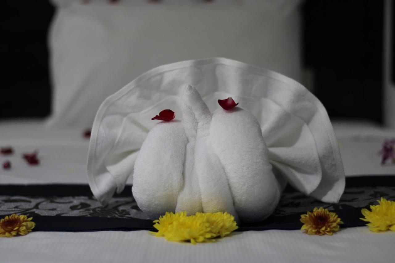 Chana Hotel 3*