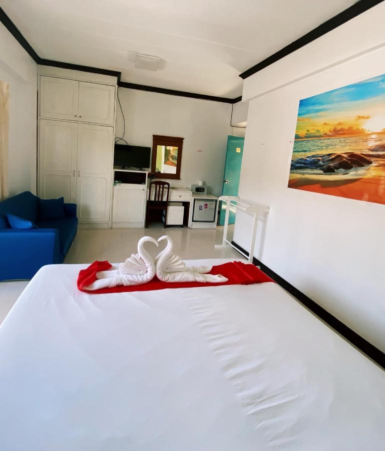 Holidays House 2*