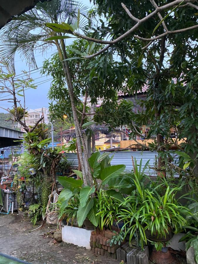 Nan Guest house 2*