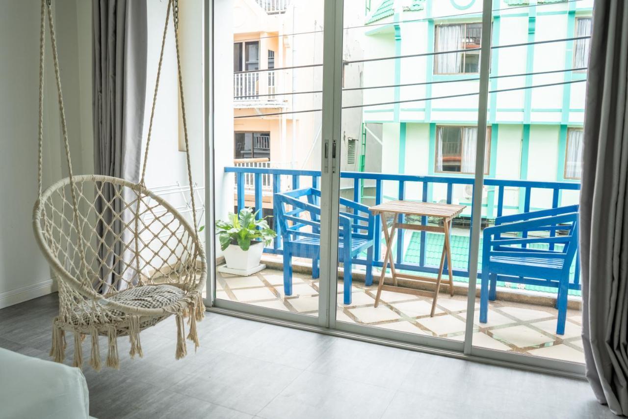 Meow Cafe & Hotel Patong