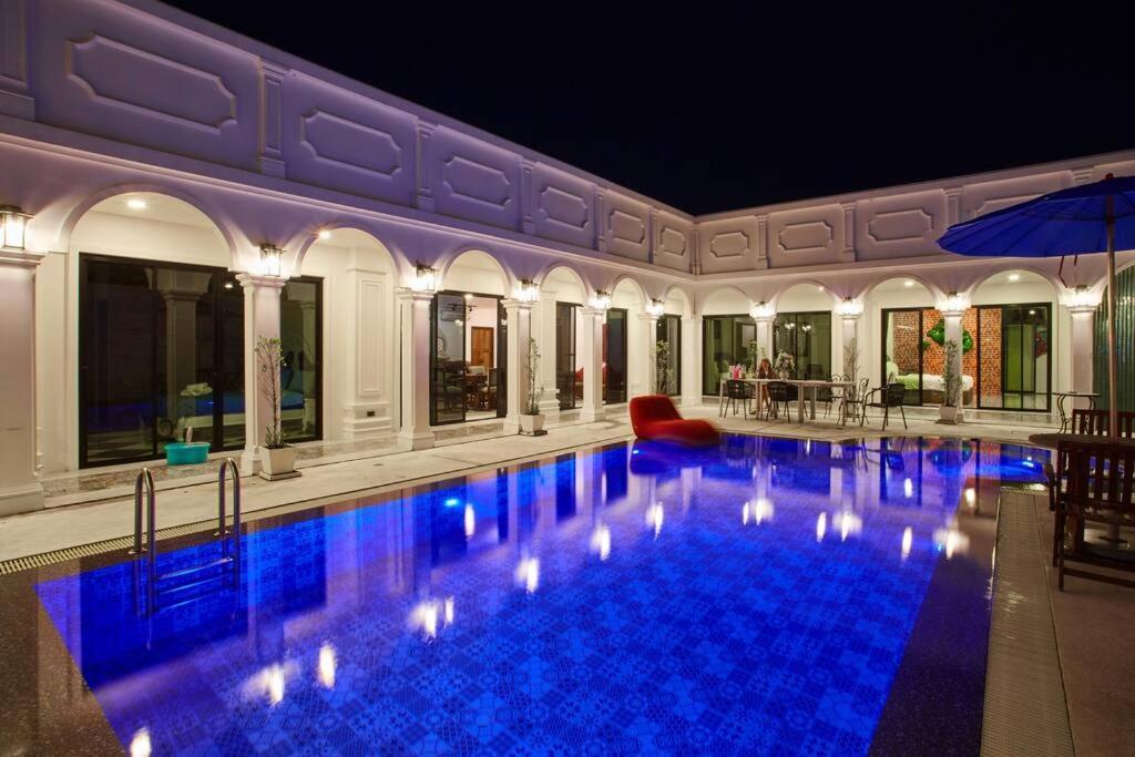 White Villa *
