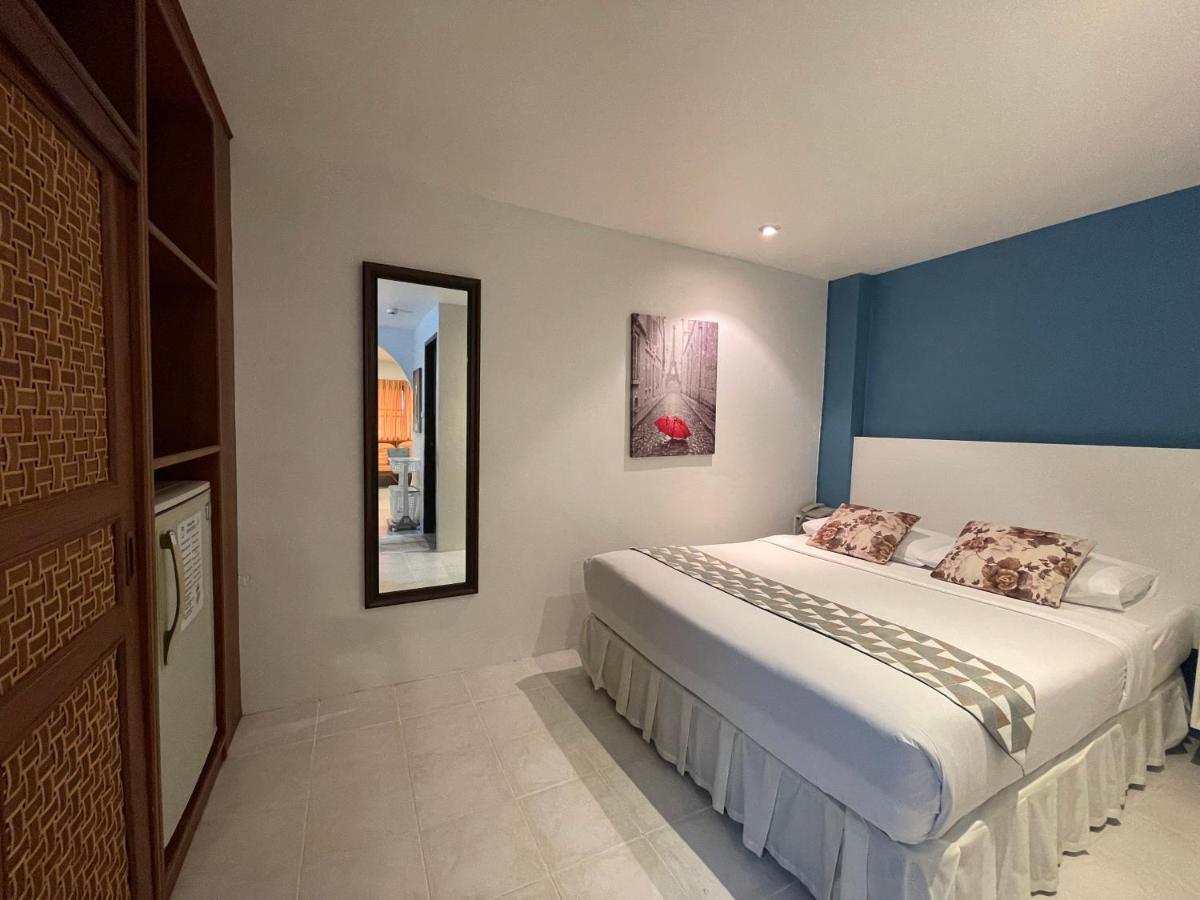 Summer Breeze Hotel 3*