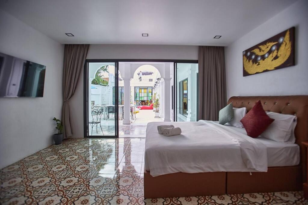 White Villa *