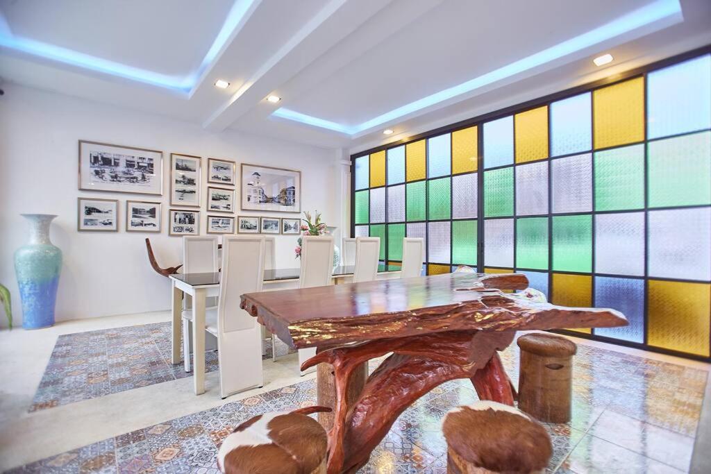 White Villa *