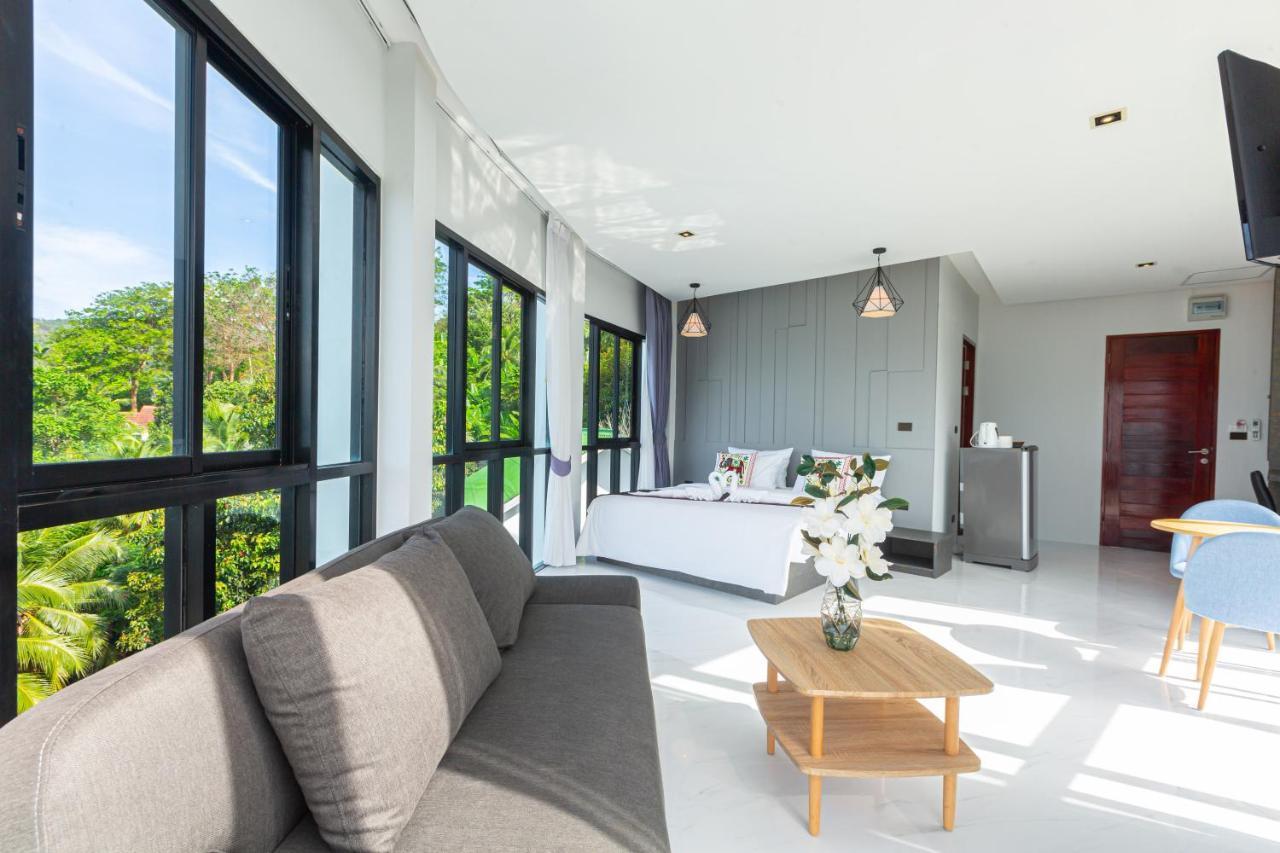 Rossarin Sea View Hotel