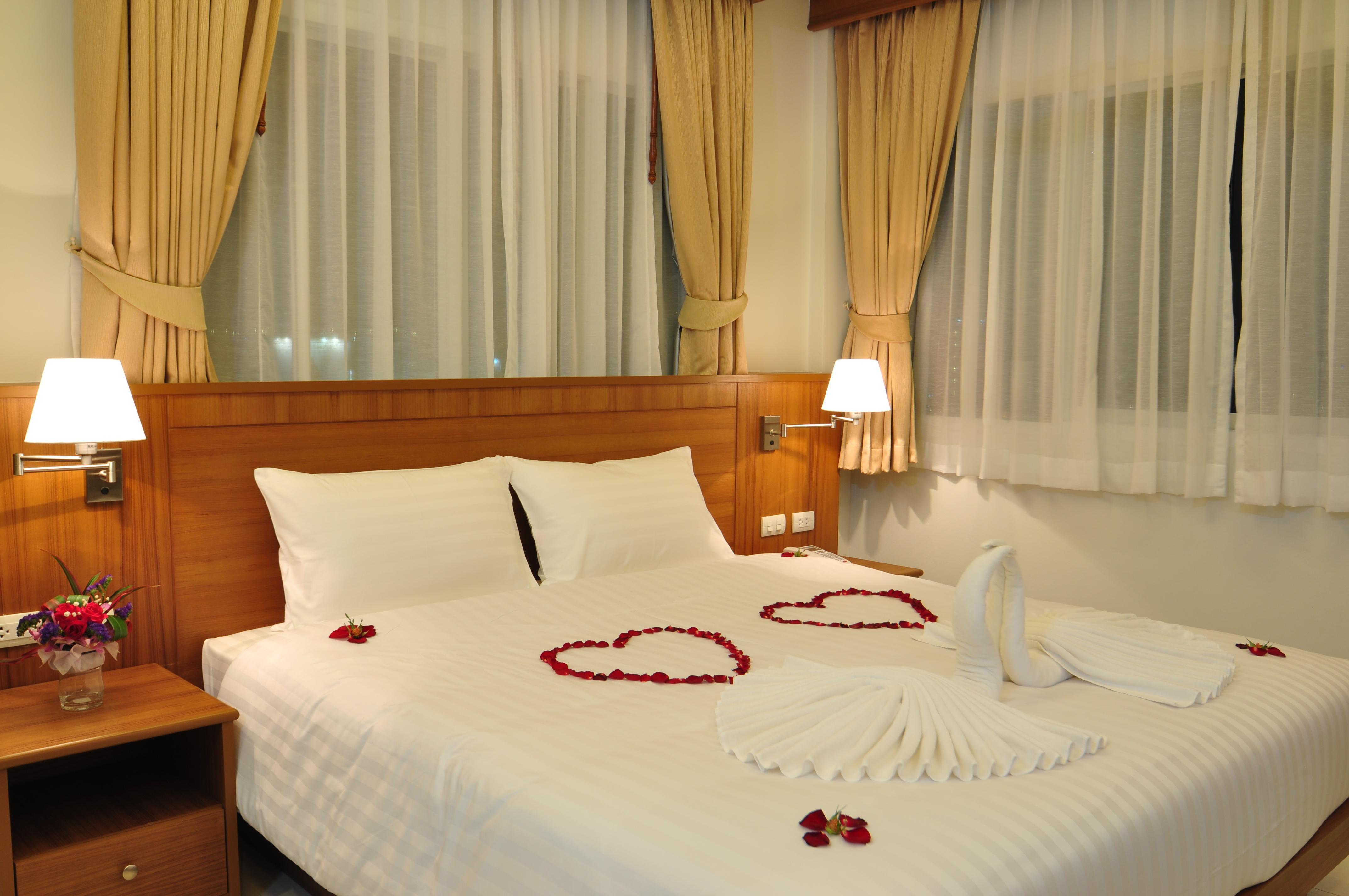 Hotel Harbor & Service