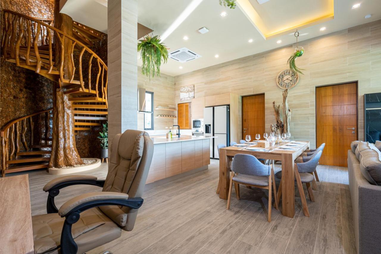 Three monkeys villas Patong