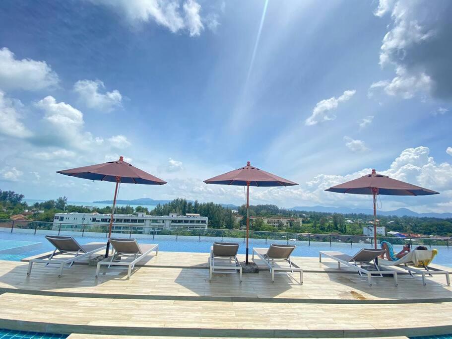 Aristo O59 Junior Surin Phuket