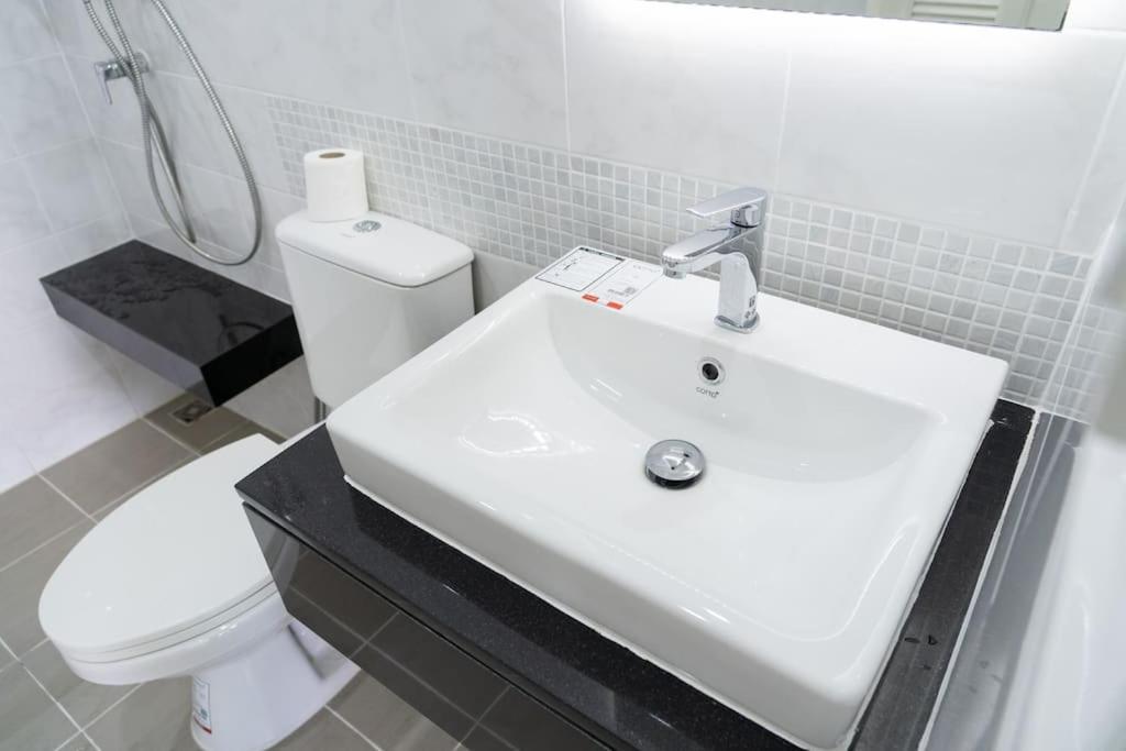 Pousada Kiki House L 3br 3ba L Naiyang Beach L Hkt Airport *