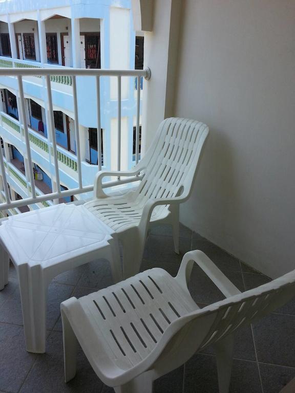 Hostel Safe House