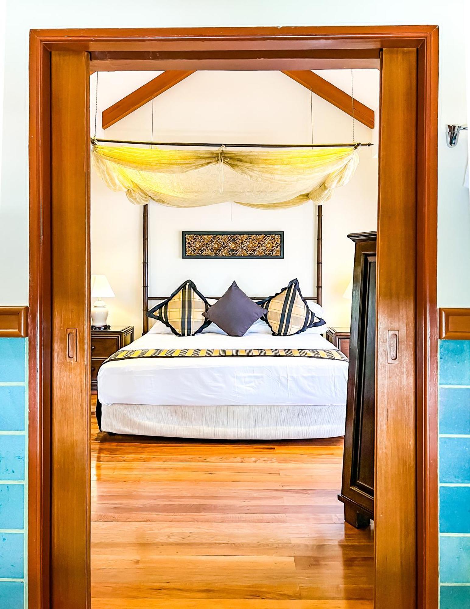 3-4br Laguna Phuket Golf Course With Pool & Jacuzzi Thalang