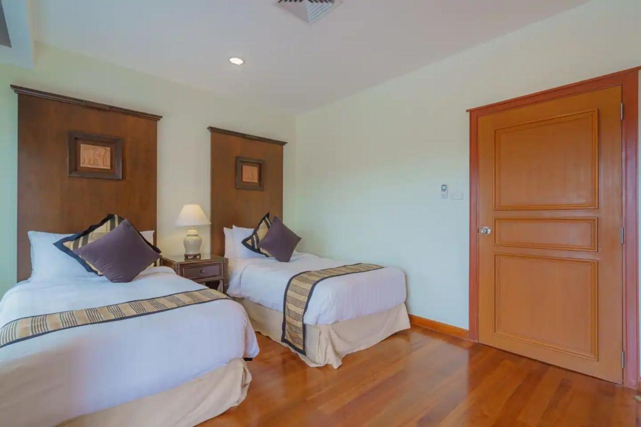 Villa 3-4br Laguna Phuket Golf Course With Pool & Jacuzzi Thalang