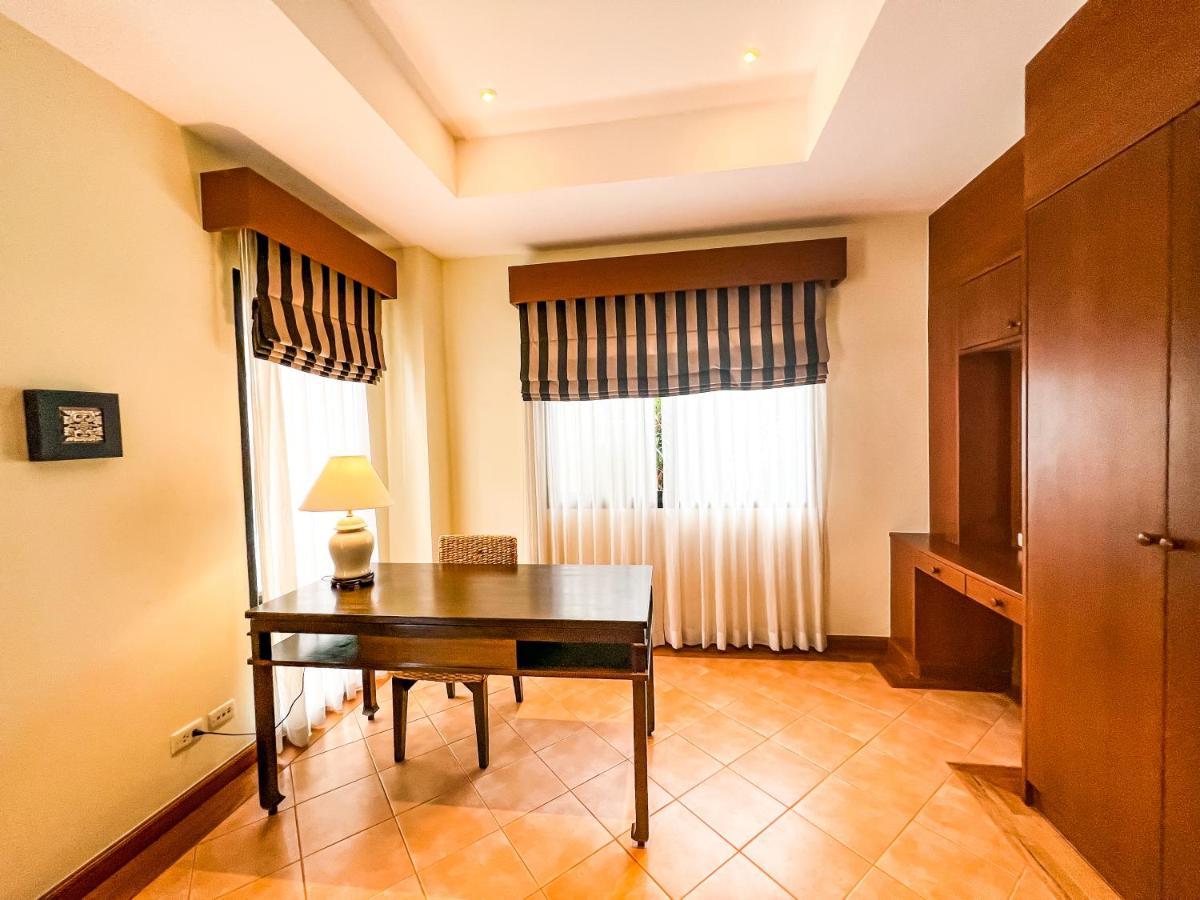 3-4br Laguna Phuket Golf Course With Pool & Jacuzzi Villa