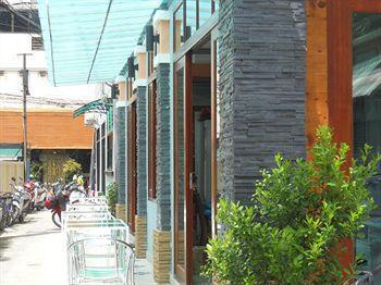 Hotel The 2*