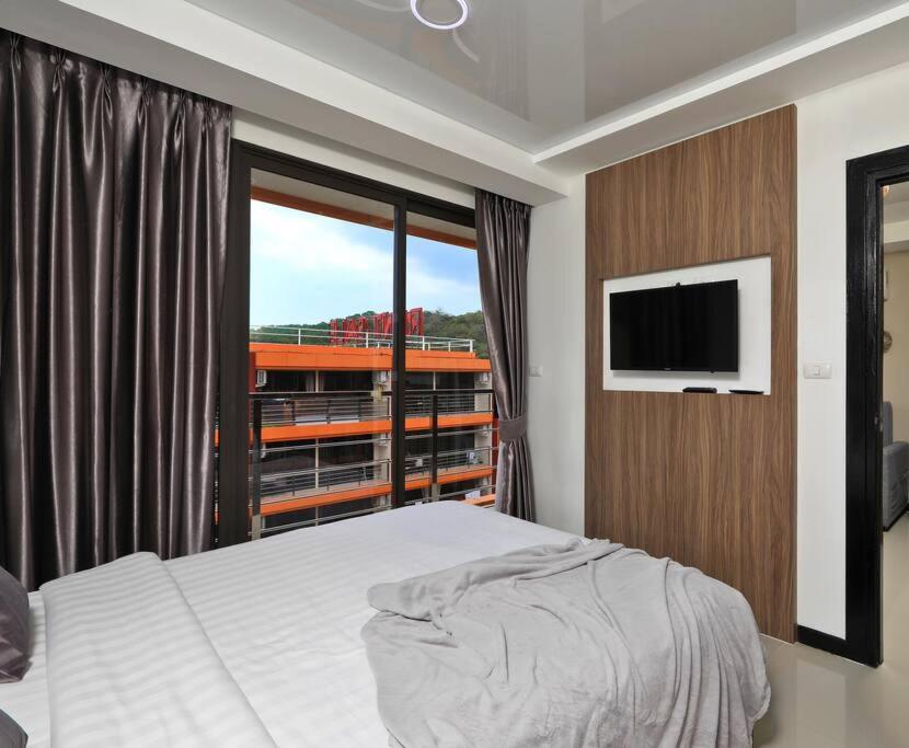 New Naiharn By Capital Pro