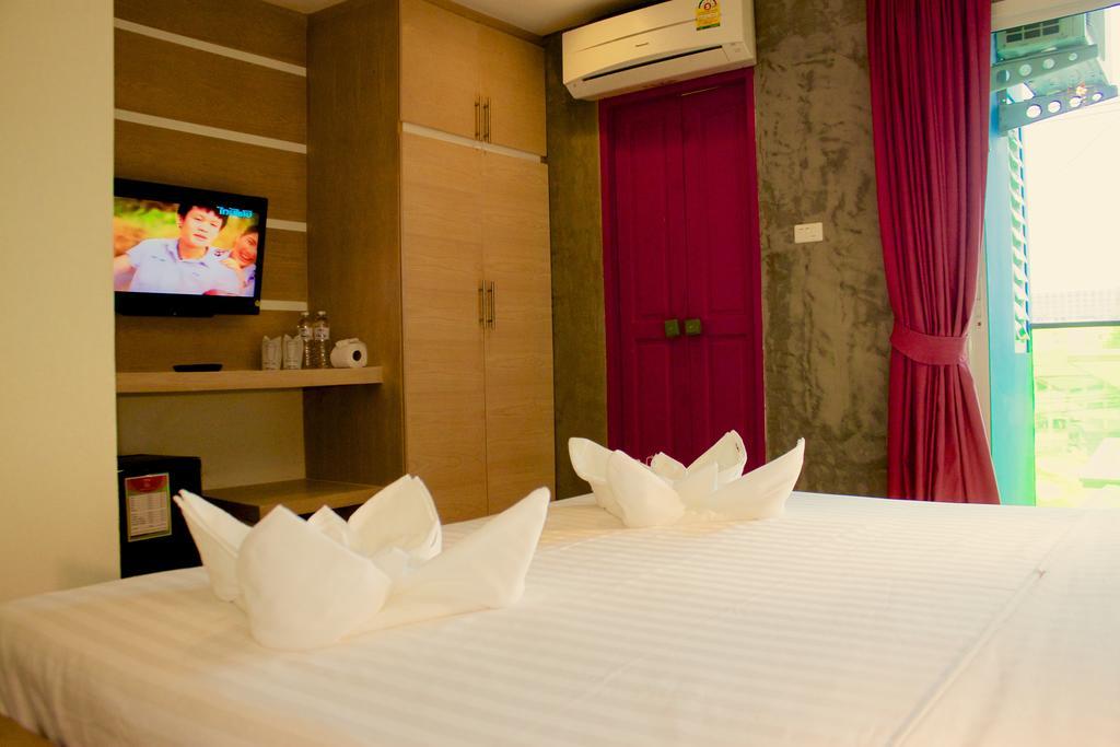 New Life Phuket Hotel 3*