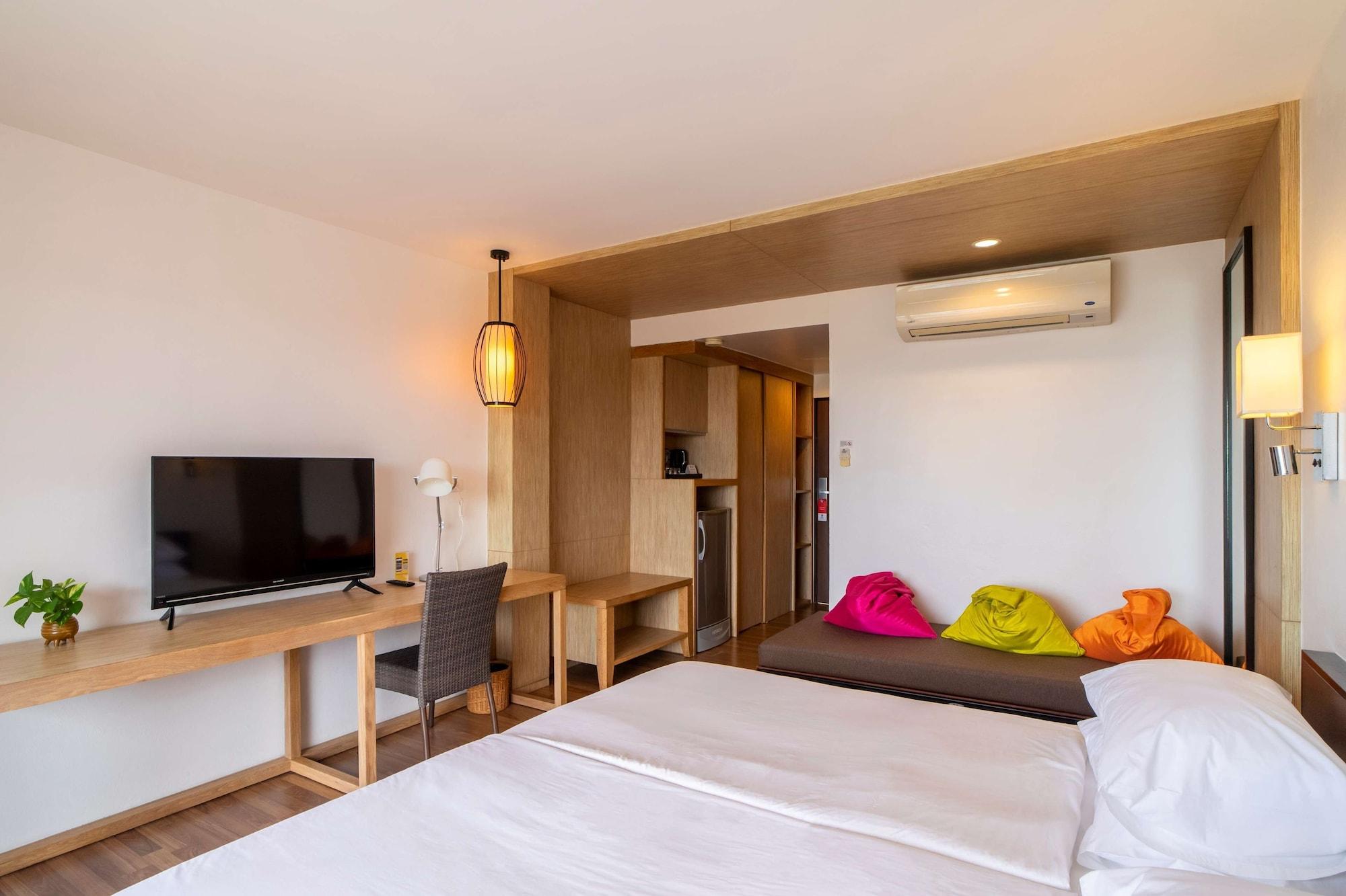 Western Phuket Ocean Hotel Karon