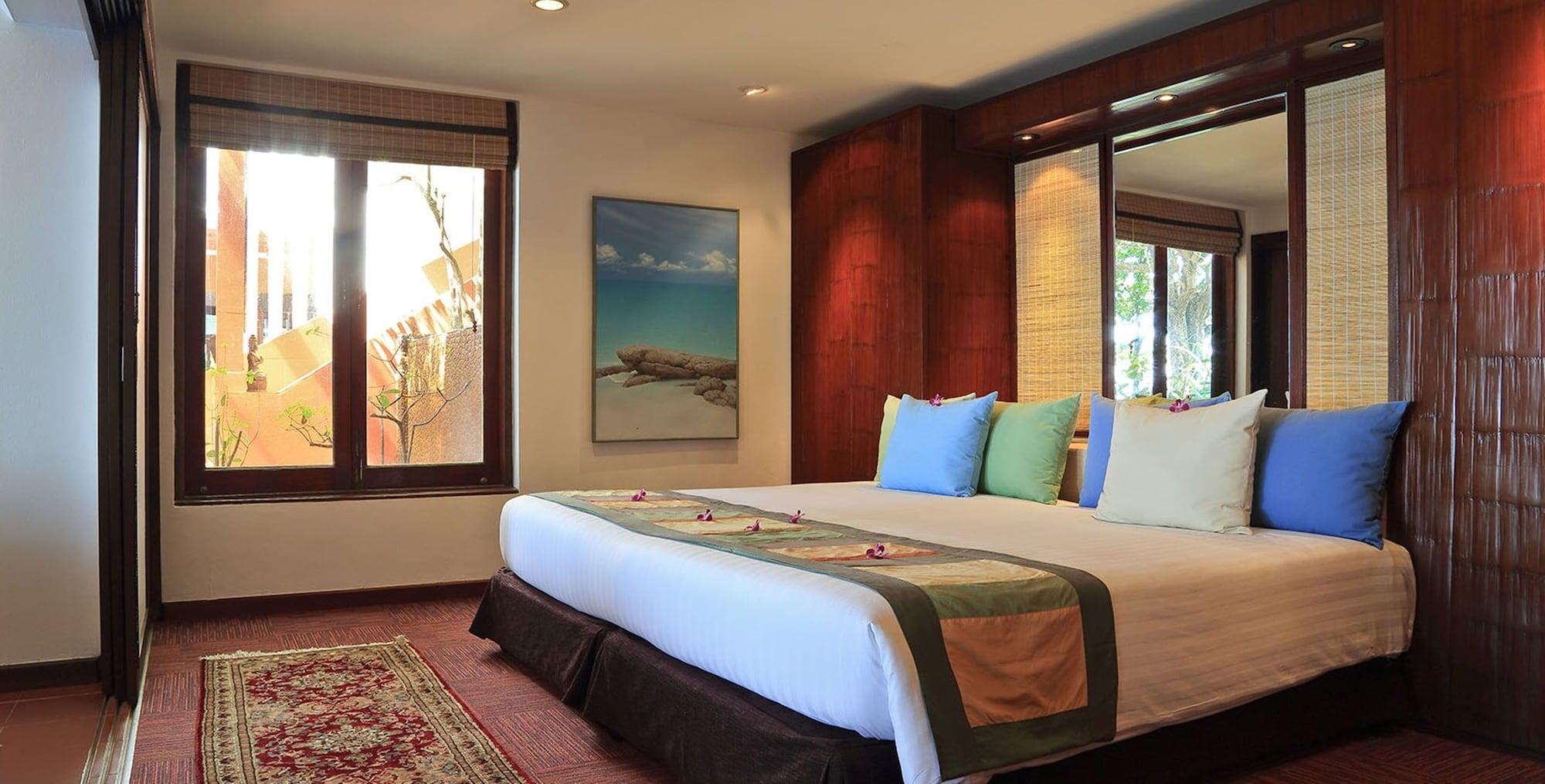 Mom Tri's Royale - Sha Plus Kata Beach (Phuket)