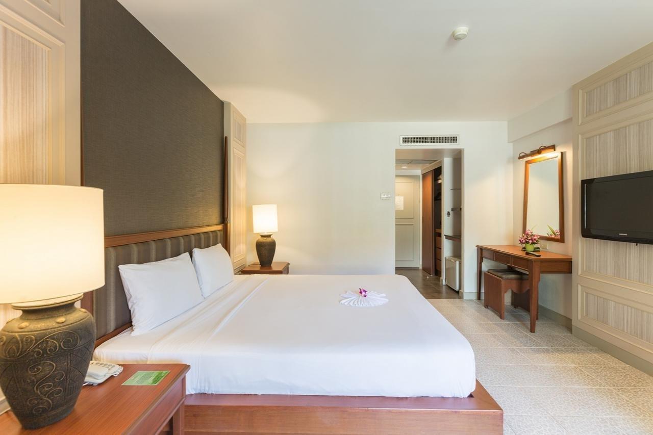 Resort Phuket Orchid And Spa 4*