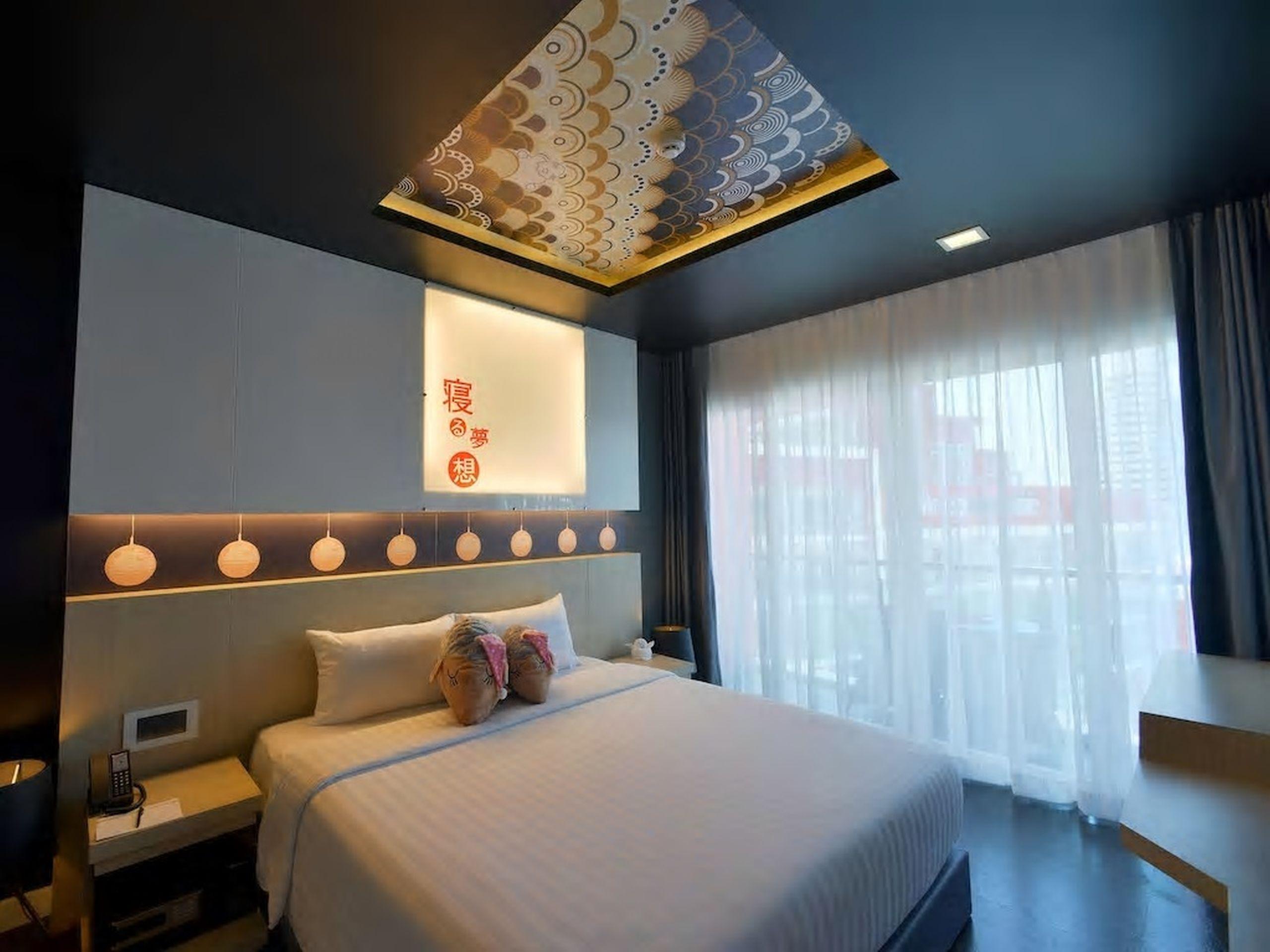 Sleep With Me Design @ 4*