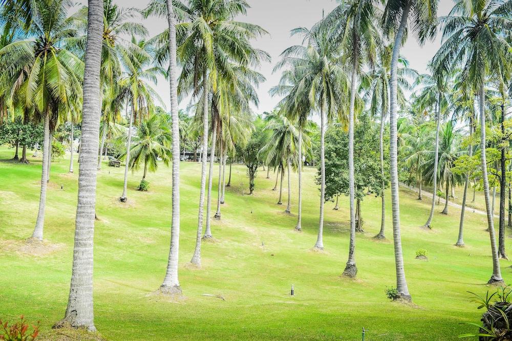 Hotel Banraya And Koh Racha Yai