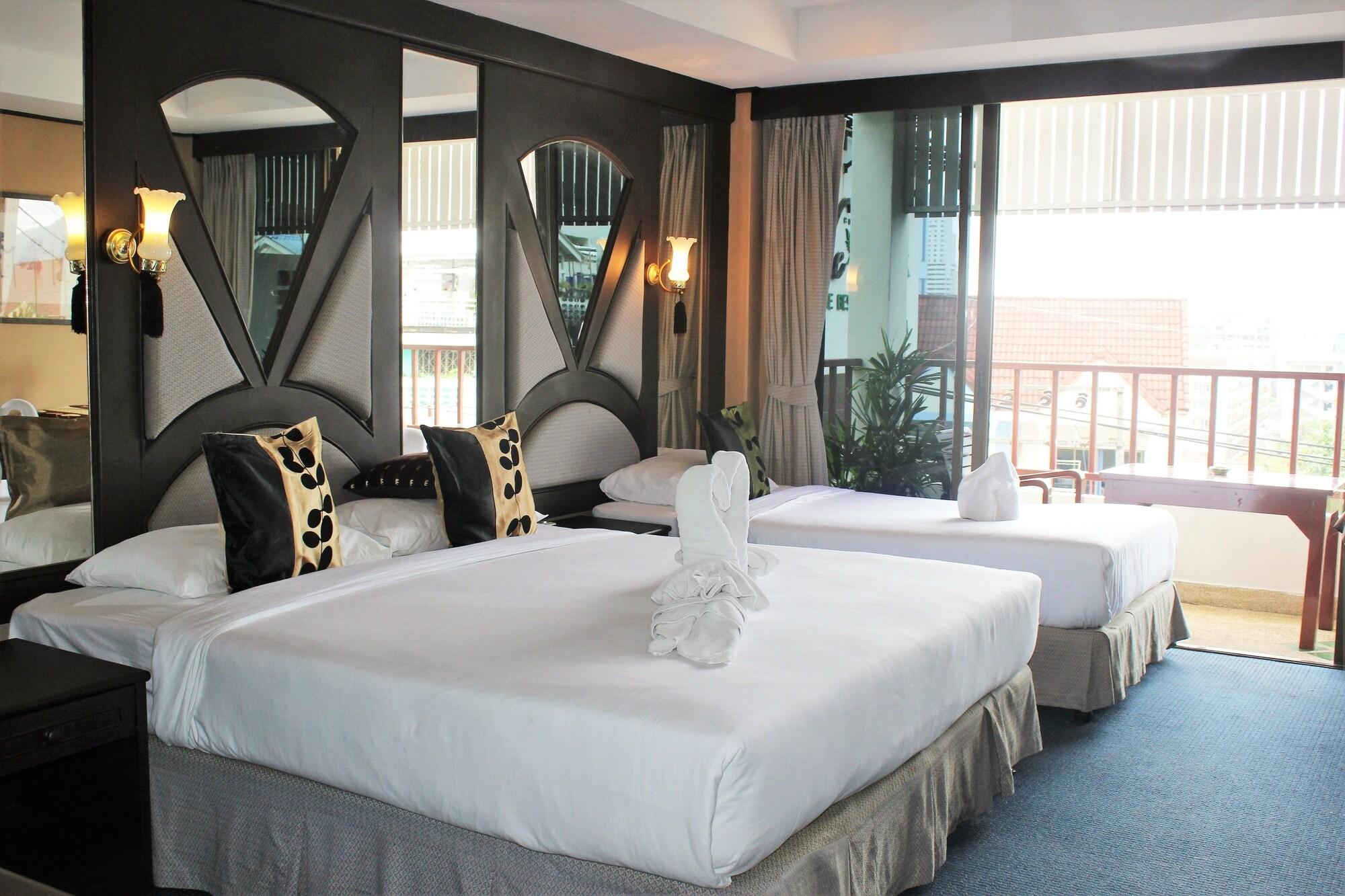 Kelly's Residency 3*
