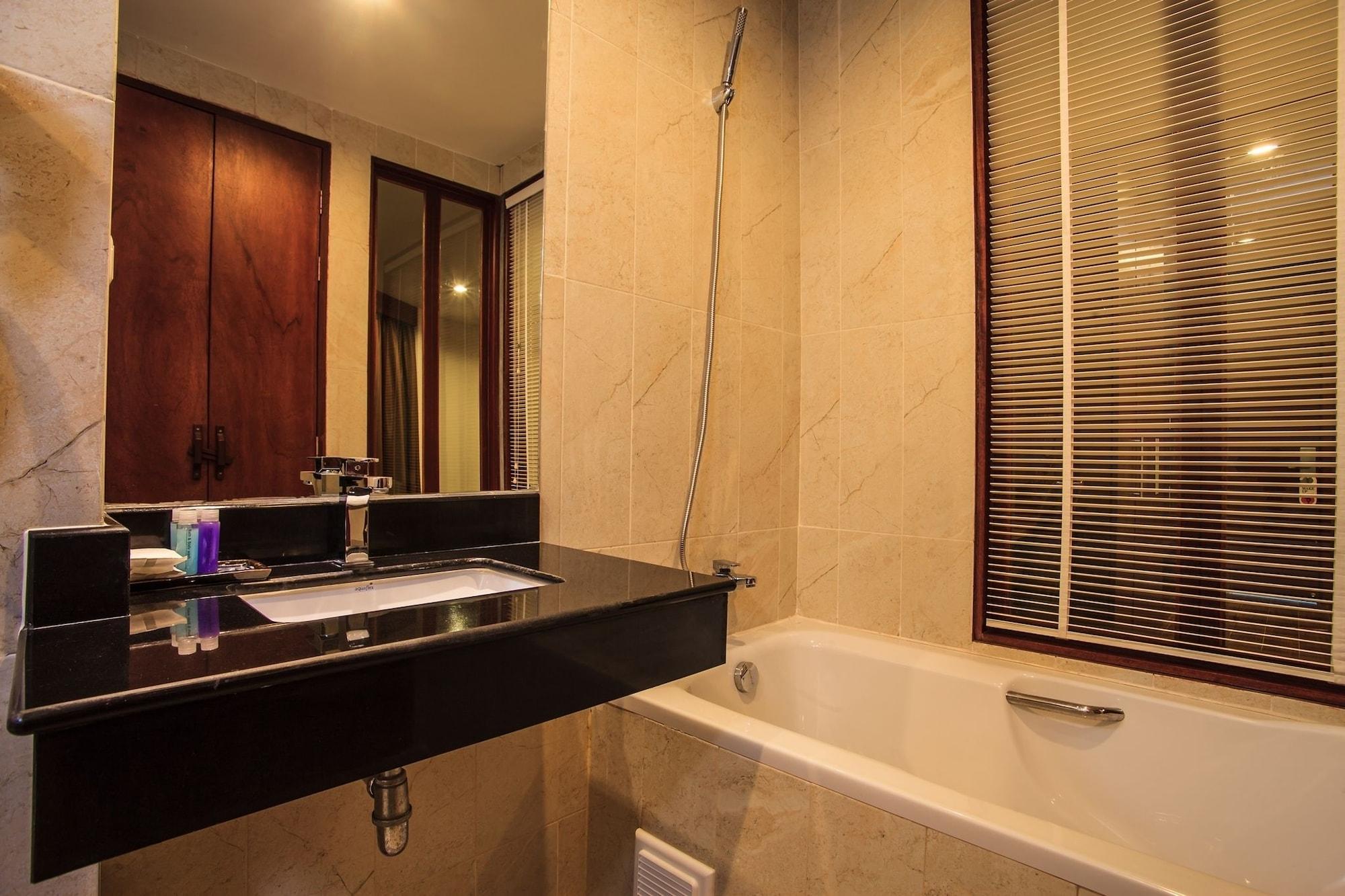 Hotel Pro Andaman Place Karon