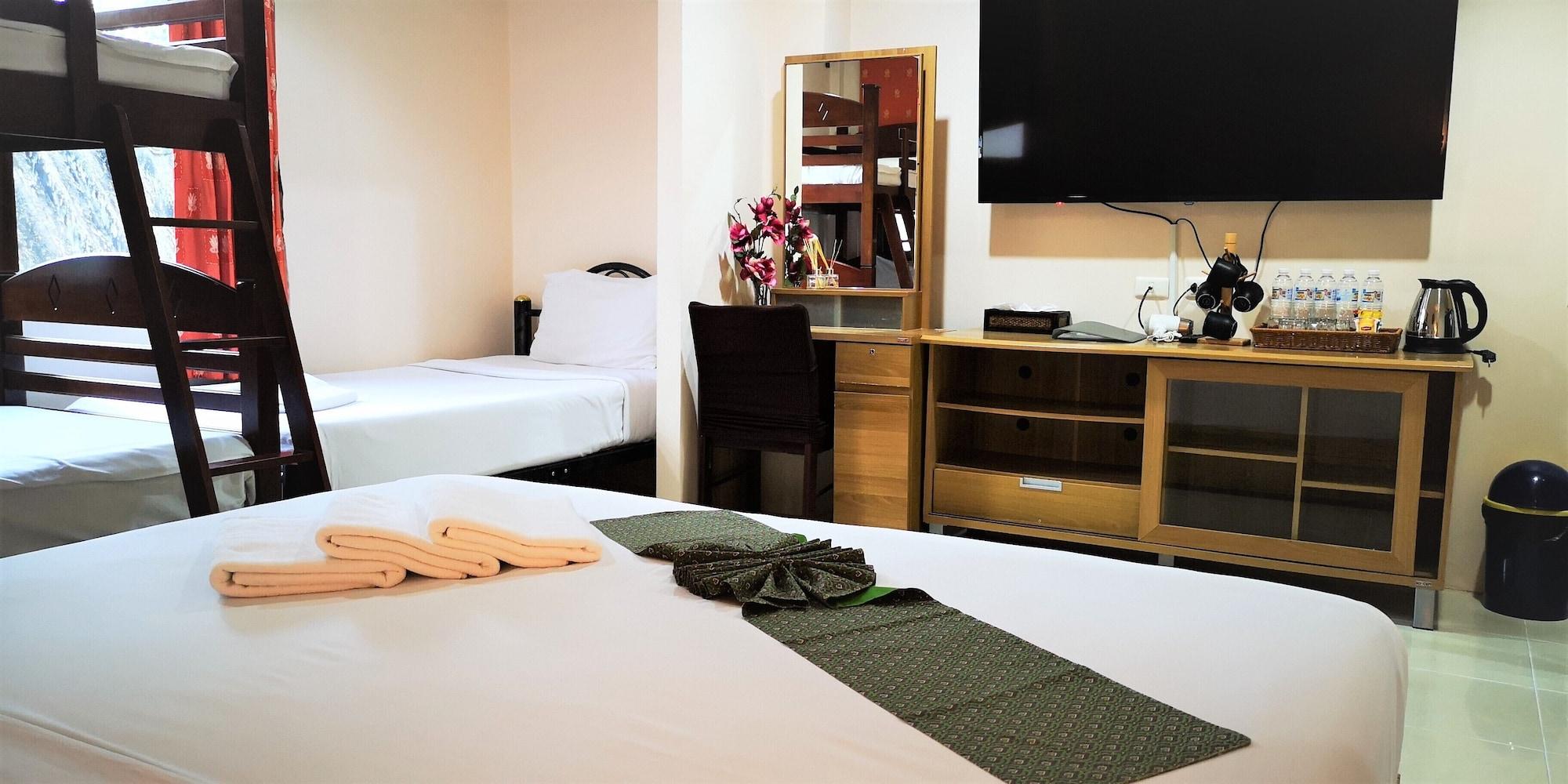 Hotel Seven Seas 3*