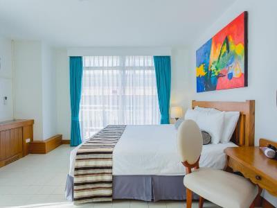Hotel Waterfront Phuket By Centara