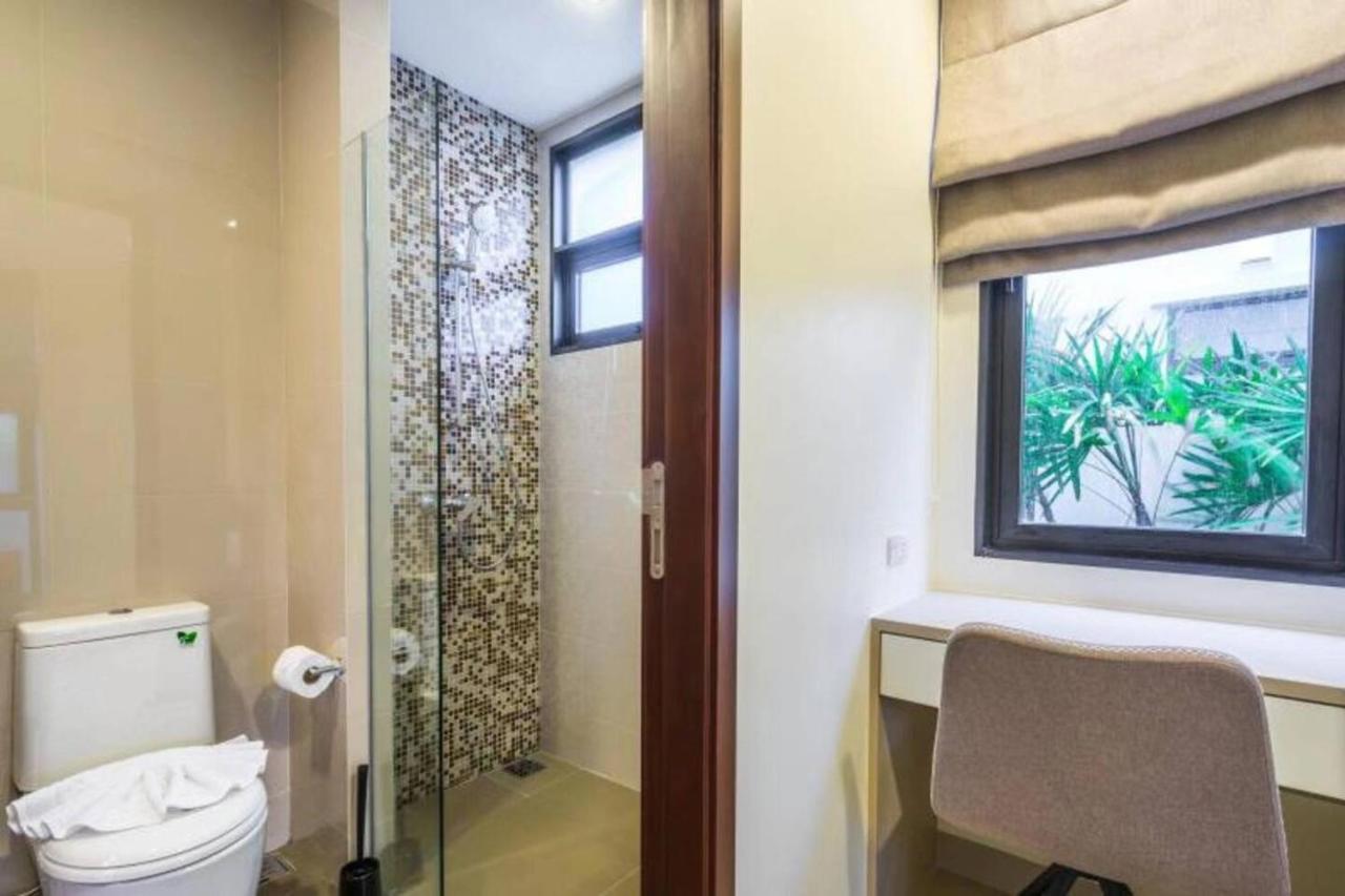 Villa Beautiful 5 Bedroom In Laguna Bangtao, Free Shuttle Bus To Phuket
