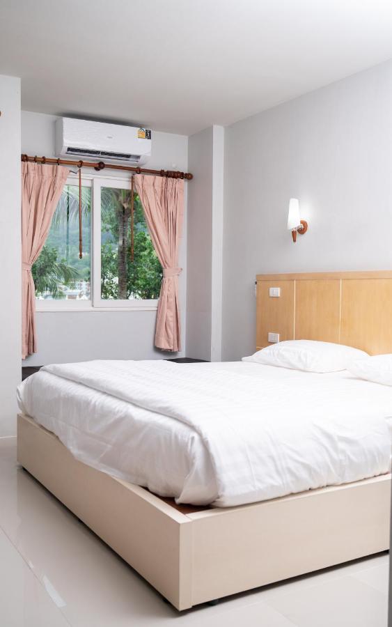 Gp House Phuket Hotel 3*