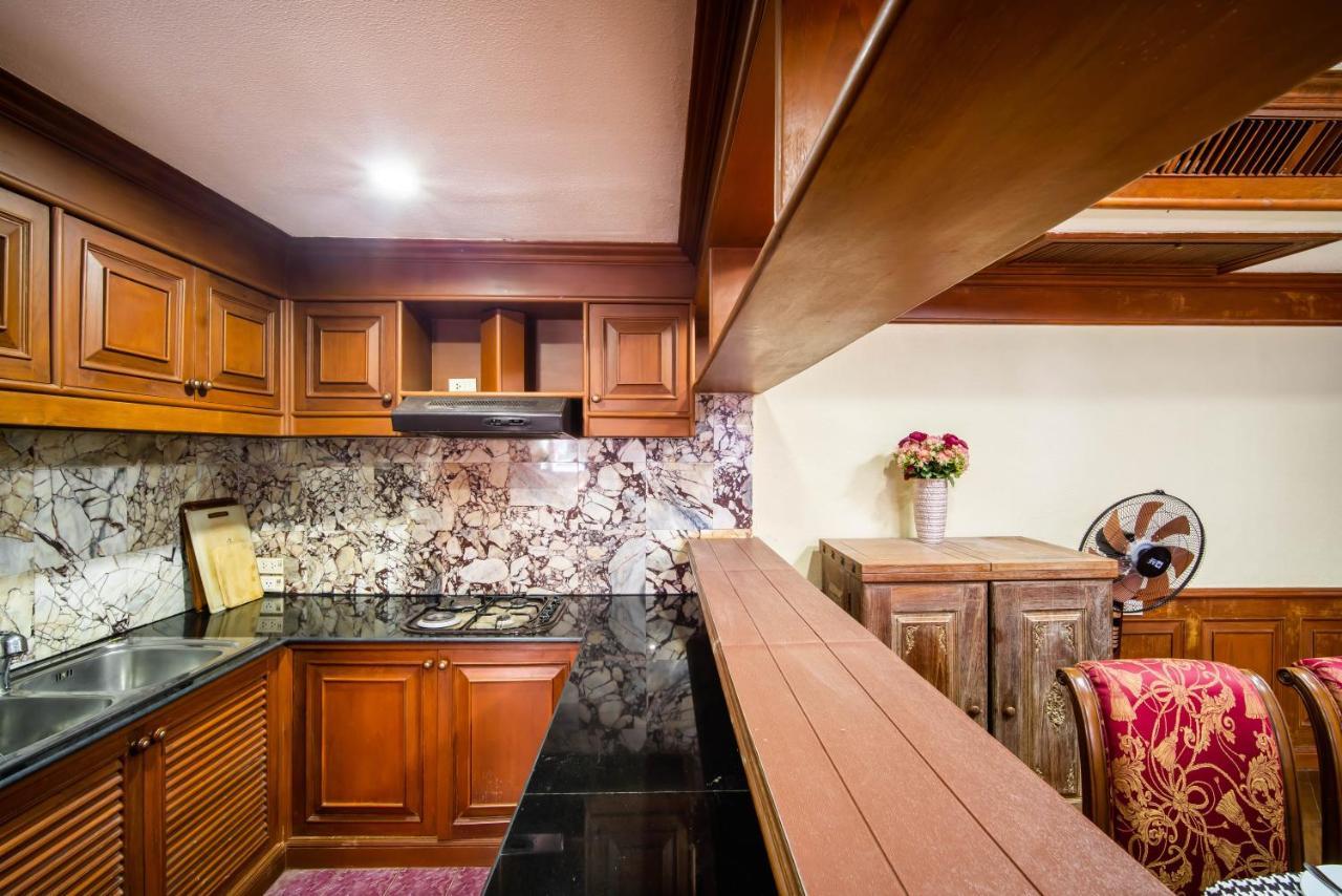 Aparthotel Zj House *