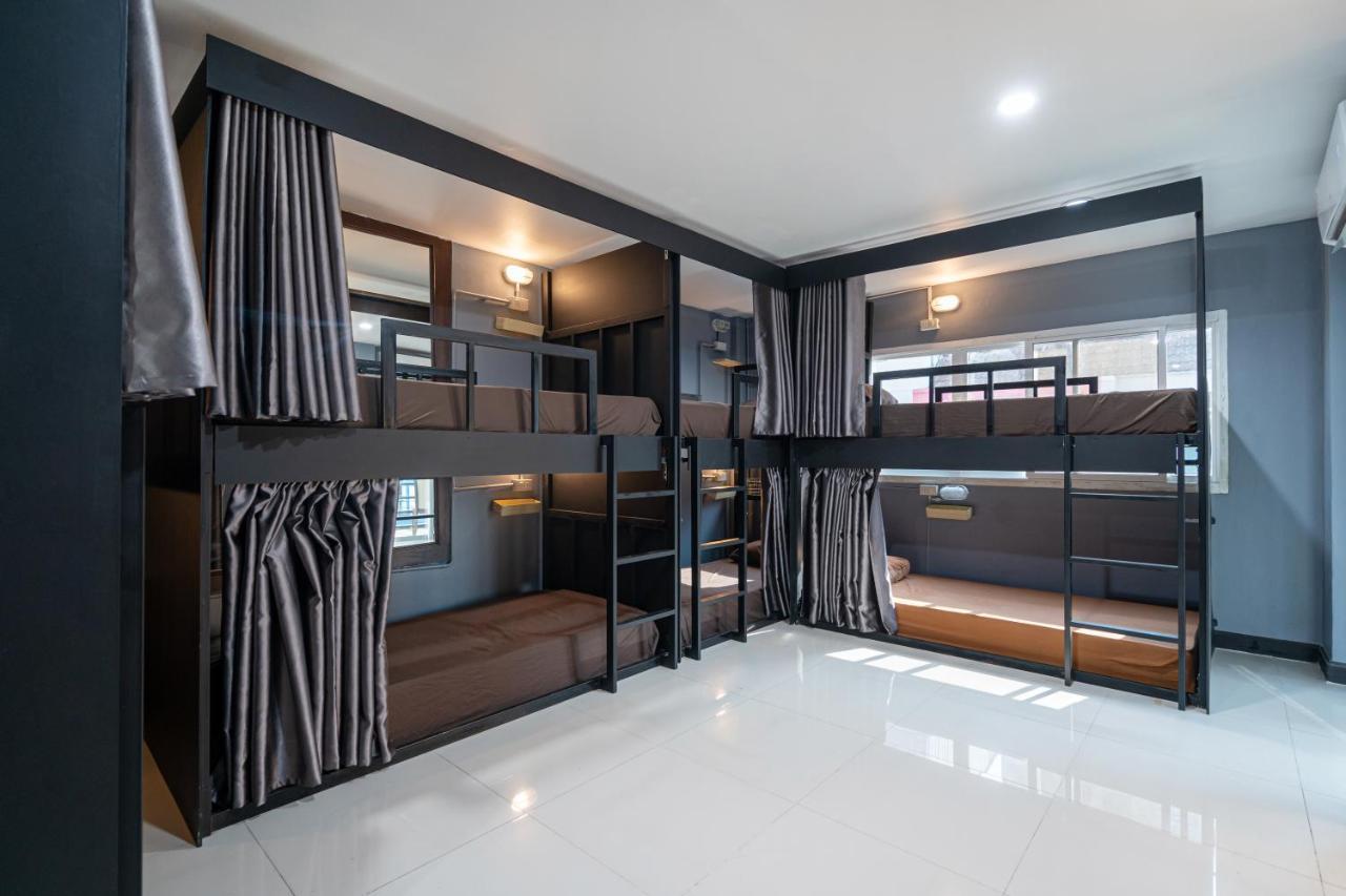 Black Pantera Hostel *