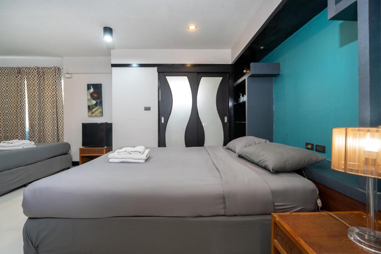 Hostel Black Pantera *