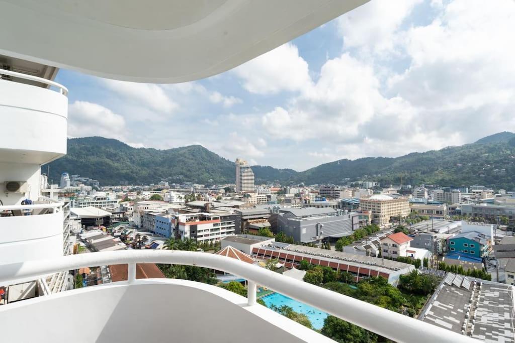 Apartment Tower 1-bedroom , 200 Meters From The
