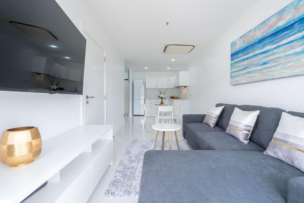 Apartment Tower 1-bedroom , 200 Meters From The *