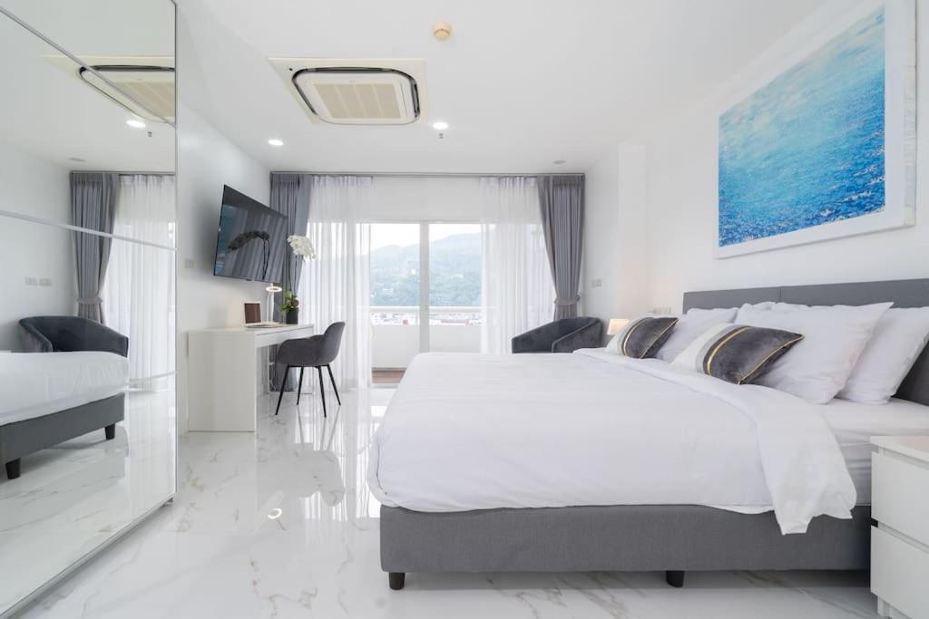 Tower 1-bedroom , 200 Meters From The Apartment *