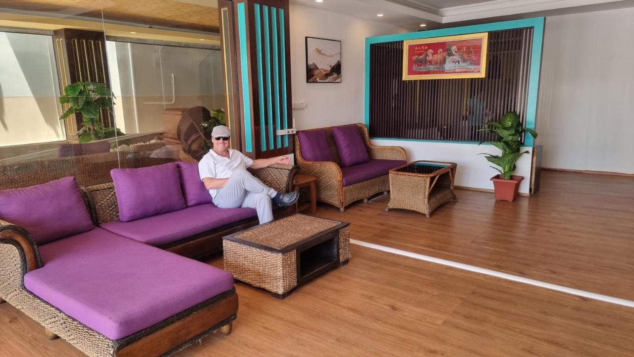 Sereneburi Hotel