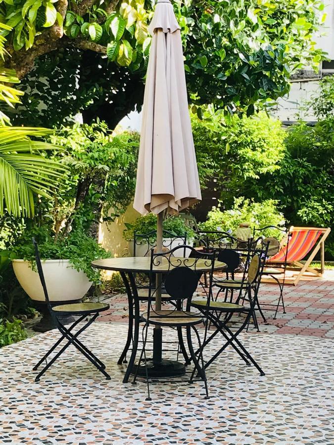 Ferienhaus Guest House, Shared Pool, Private Bathroom And Kitchen Phuket