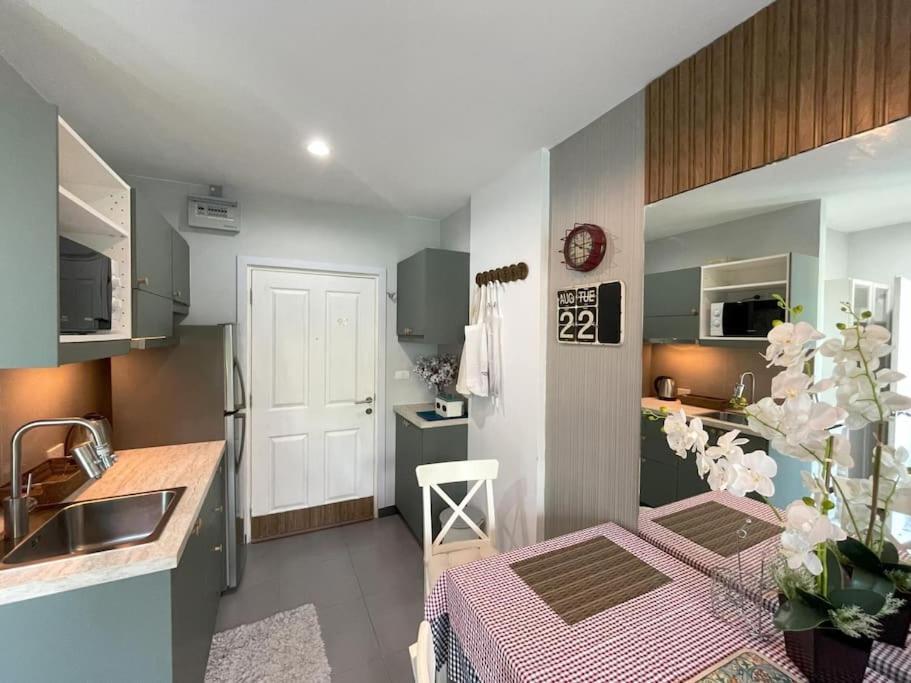 Apartment Zcape1 At Boat Avenue By Lofty Phuket