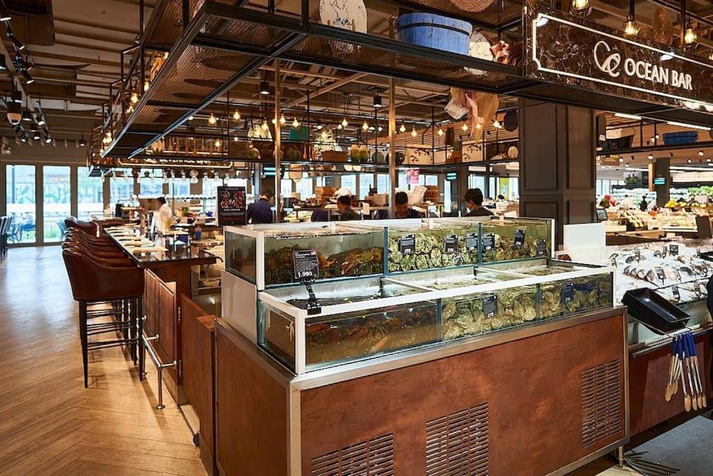 Zcape1 At Boat Avenue By Lofty *
