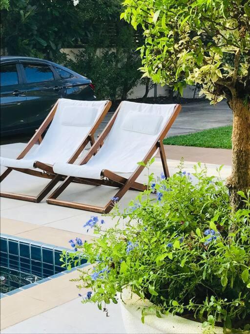 Summer House,shared Pool, Private Bathroom And Kitchen Holiday home Phuket