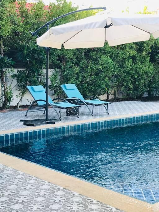 Holiday home Summer House,shared Pool, Private Bathroom And Kitchen Phuket