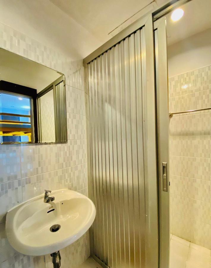 Frutta Hostel *